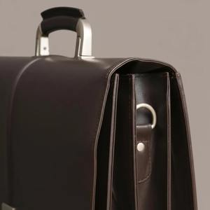 Maletín de Cuero Genuino Personalizado de Lujo Unisex, Bolsa de Mensajero para Portátil, Personalizable, Ligera, Bolsa de Hombro para Negocios - Product Image 6