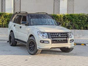 Mitsubishi Pajero Modifié Signature Edition 2016 Neuf/d'occasion à vendre - Product Image 2