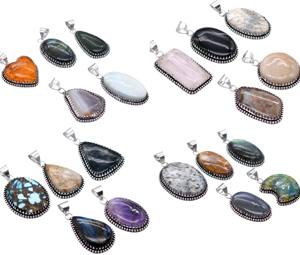 Colgante Chapado en plata con piedras preciosas, colgante de piedras preciosas, colgante de piedras preciosas de mezcla Natural, colgante de cabujón Natural, regalo para ella - Product Image 2