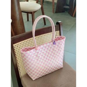 Sacs en plastique modernes, légers et durables pour la vente au détail et la promotion - Product Image 5