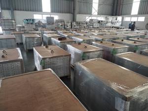 Revêtement de sol en vinyle du Vietnam SPC UV Coating IXPE Double Indoor Pvc Décoration Material for Villas Parquet Surface Treatment - Product Image 4