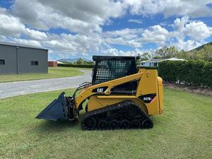 Chargeuse compacte CAT de haute qualité Commandes conviviales Conception robuste Pompe hydraulique Kawasaki pour l'excavation de levage lourd - Product Image 5