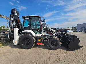 Utilisé Hidromek 102B Tractopelle Machines de construction puissantes - Product Image 3