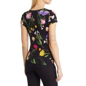 Camiseta de Mujer 100% Algodón con Cuello Personalizado, Logotipo OEM, Diseño de Color Personalizado, Sublimación, Transpirable, de Secado Rápido, Profesional para Verano - Product Image 3