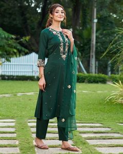 CONCEPTEUR DE HAND-ZARI INDIEN/PAKISTANI TRAVAIL DE BRODERIE SUR LONG KURTA, PANTALON AVEC ROBE DUPATTA LOURDE pour fête/mariage = 2024 - Product Image 1