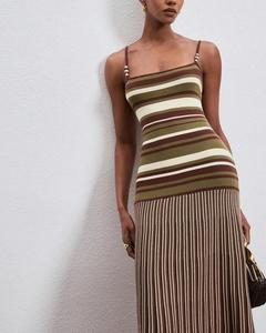Abito lungo estivo da donna all'ingrosso, casual, con spalline sottili, scollo quadrato, a blocchi di colore, a righe, <span class=keywords><strong>in</strong></span> <span class=keywords><strong>maglia</strong></span> a costine, a vita alta, <span class=keywords><strong>marrone</strong></span> - Product Image 5