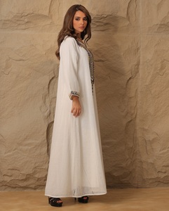 Abaya de satén de lujo personalizada al por mayor para mujer, seda de alta calidad, estilo Dubái, mangas con volantes, pequeña, turca, tradicional, musulmana - Product Image 4