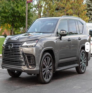 Lexus LX 600 2023 d'occasion en excellent état (conduite à gauche/droite) - Product Image 1