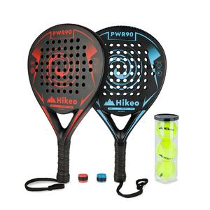 2 racchette da Padel con copertine, palline e impugnature. Racchette in fibra di carbonio