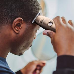 Tondeuse à cheveux sans fil professionnelle à moteur suralimenté, haute qualité, étanche IPX7, batterie 2500 mAh, fonctionnement en français pour les barbiers - Product Image 4