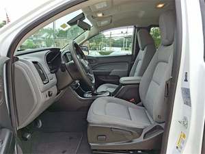 CLEAN 2022G-Can_yon Eleva_tion Standard Extended Cab RWD (tracción trasera) - Product Image 3