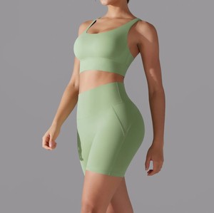 Venta al por mayor de ropa de fitness de las mujeres ropa de gimnasia Kit de sudor traje de glúteos de las mujeres de manga larga de 2 piezas conjuntos de yoga - Product Image 1