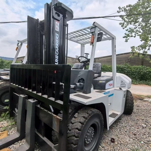 Carretilla elevadora usada TCM70 de 7 toneladas (motor de caja de cambios) Altura de elevación de 6m Origen de Japón Capacidad de carga nominal 7 toneladas para ingeniería - Product Image 4