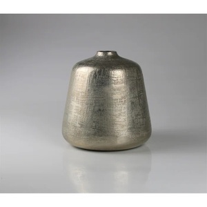 New Arrival Cylinder Shape Home Decorative Tabletop Luxury Flower Vase Europe <b>Style</b> Aluminum Simple Design New Metal Black Color - Product Image 5