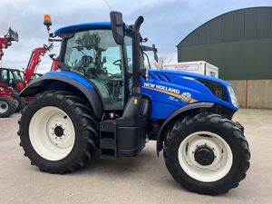 Tracteur à roues 4x4 New-Hollans Workmaster 55HP 2026, moteur diesel 100 heures, puissance nominale de 20HP, prêt pour New-Hollans 2024 - Product Image 3