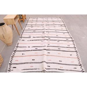 Alfombra vintage de 5.3x9 pies, alfombra turca grande, alfombra de lana con motivos de plantas y árboles blancos - Product Image 1