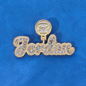Colgante personalizado de moissanita estilo hip hop con nombre y rostro de caricatura, en tono oro amarillo, con letras incrustadas, para hombre, estilo de lujo. - Product Image 5