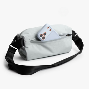 Sac banane unisexe élégant et tendance, mini sac de voyage et de sport, multicolore, en polyester, avec fermeture éclair, logo, imperméable - Product Image 3