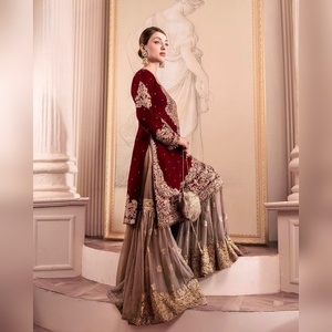 Ensemble salwar kameez en georgette de créateur avec haut et bas ornés de broderies lourdes et dupatta assorti pour les sorties décontractées, finition haut de gamme - Product Image 3