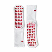 Chaussettes de yoga et de ballet personnalisées avec logo brodé en forme d'arc, antidérapantes, en demi-éponge, avec grip en forme de cœur, pour le Pilates, la danse, l'entraînement des femmes