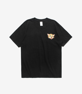 OEM ODM เสื้อยืดผ้าฝ้ายสำหรับผู้ชายขนาดพลัสไซส์ผ้าเจอร์ซีย์สีดำพิมพ์ลายโลโก้พื้นคอกลมแบบเรียบดีไซน์สะพายไหล่ออกแบบได้ตามต้องการ - Product Image 3