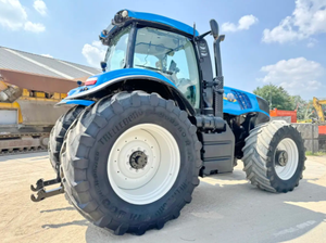 New-Holland 20HP 4WD Tracteur agricole à pied avec pompe à engrenages et boîte de vitesses-Multifonctionnel en stock - Product Image 4