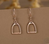 Boucles d'oreilles pendantes minimalistes chrétiennes en argent sterling 925 massif, motif équestre avec fermoir crochet, breloque cheval, pour femme, usage quotidien et soirée