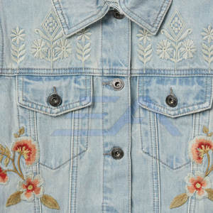 แจ็คเก็ตยีนส์ผู้ชายสีพื้นลำลองสำหรับฤดูหนาวปี 2025 สไตล์สตรีทแวร์ เป็นมิตรกับสิ่งแวดล้อม ระบายอากาศได้ดี สวมใส่สบาย มีโลโก้ด้านหน้า ผลิตจากผ้าฝ้าย 100% คุณภาพสูง - Product Image 3