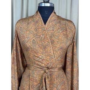 Vestido Kimono de Seda Reciclada Estilo Boho Chic Vintage para Mujer, Ideal para la Playa, Resort, Casa o como Túnica de Baño - Product Image 2