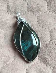 Artisan Labradorite Pendant <b>Crystal</b> Healing Stone <b>Necklace</b> Handmade Gift for Women and <b>Men</b> - Product Image 3