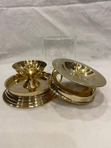 Brûleur d'encens industriel moderne en laiton avec couvercle en verre protecteur, artisanat pour la décoration de Noël - Product Image 2