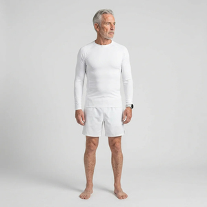 Rashguard pour homme de qualité supérieure, matière optimale, imprimé sur mesure, manches courtes, pour la pratique du MMA, en vente. - Product Image 1