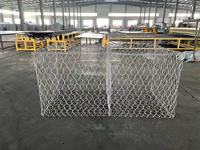 Mur en gabions fabriqué en Chine, en treillis hexagonal galvanisé tressé, pour la protection des berges fluviales.