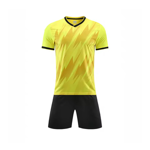 Ensemble de maillots de football pour hommes en sublimation, prix de gros, maillots et shorts de football, maillot de football personnalisé - Product Image 6