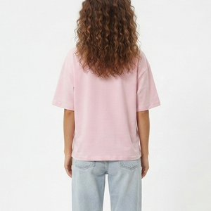 Polo brodé rose personnalisé pour femme, séchage rapide, faible MOQ, décontracté, en tissu Oxford de coton, coupe ample, logo frontal - Product Image 2