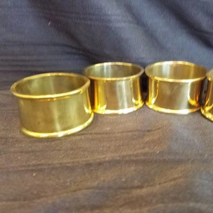 Servilletero de latón Vintage hecho a mano, la mejor calidad, forma redonda, precio UCI's Vintag - Product Image 1