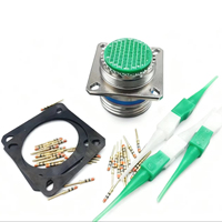 Conector Circular D38999/20FD35PN para Aplicaciones Automotrices, Serie MIL-DTL-38999, Contactos Chapados en Oro, Terminal de Soldadura, Excelente