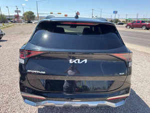 Hybride SX-Prestige 2023 d'occasion en excellent état, faible kilométrage, transmission automatique, sièges en cuir, jamais accidenté et prêt à être expédié - Product Image 5