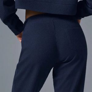 Pantalon de survêtement côtelé personnalisé pour femmes | Jogging extensible de haute qualité avec taille élastique et tissu côtelé - Product Image 6