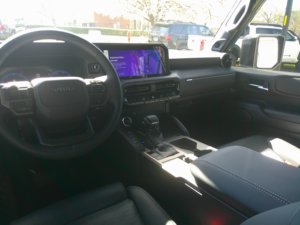 Toyota Land Cruiser 2026 Usado en Buen Estado, Turbo Intercooler Gasolina/Eléctrico - Product Image 4