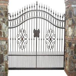 Porte en métal de qualité supérieure pour usage résidentiel avec un design de défilement décoratif fabriqué à la main au Vietnam par des travailleurs qualifiés - Product Image 1