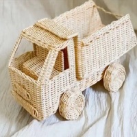 Prix de gros artisans rotin enfants camping-car rotin jouets voiture jouet durable enfants bambin semblant jouer décoration de chambre d'enfant