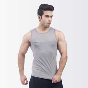 Débardeur en coton de haute qualité OEM pour hommes, vêtements de fitness de meilleure conception pour l'entraînement et la musculation, vêtements de couleur unie et respirants - Product Image 5