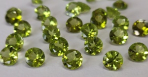 Natural Peridot Round Cut 9mm Faceted Loose Peridot Top Quality - Product Image 6