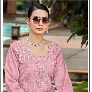 Shalwar Kameez bordado de organza Premium con fondo de seda viscosa de trabajo Khatli rico y Dupatta para ocasiones de fiesta de invierno para adultos - Product Image 1