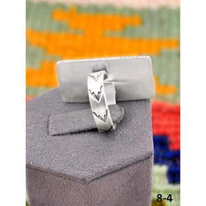 Bague ajustable en argent sterling plaqué or rose, sertie d'un diamant ovale taillé à la main, style sud-ouest, en argent de buffle blanc, tendance, sous licence - Product Image 3