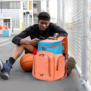 Equipo de baloncesto Equipo de fútbol Clubes Deportes Premium Sport Duffel Gimnasio Fin de semana Bolsa de fútbol de viaje con compartimento para zapatos - Product Image 5