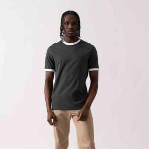 T-shirt décontracté ample en coton 100% respirant avec logo personnalisé, imprimé en sérigraphie, pour homme, poids lourd, fabriqué au Pakistan - Product Image 3