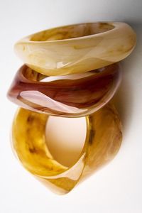 กำไลข้อมือเรซินที่ทันสมัยสำหรับสวมใส่ทุกวัน - Product Image 3