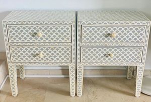 Mesita de noche de estilo moderno hecha a mano con dos cajones de madera maciza, incrustaciones de hueso personalizadas de Metal y acero para muebles de dormitorio para el hogar - Product Image 2